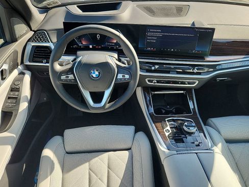 Certified 2024 BMW X5 xDrive50e w/ Executive Package AWD/4WD image 11