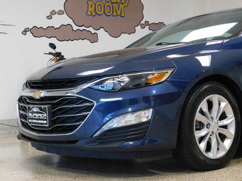 Used 2019 Chevrolet Malibu LT image 16