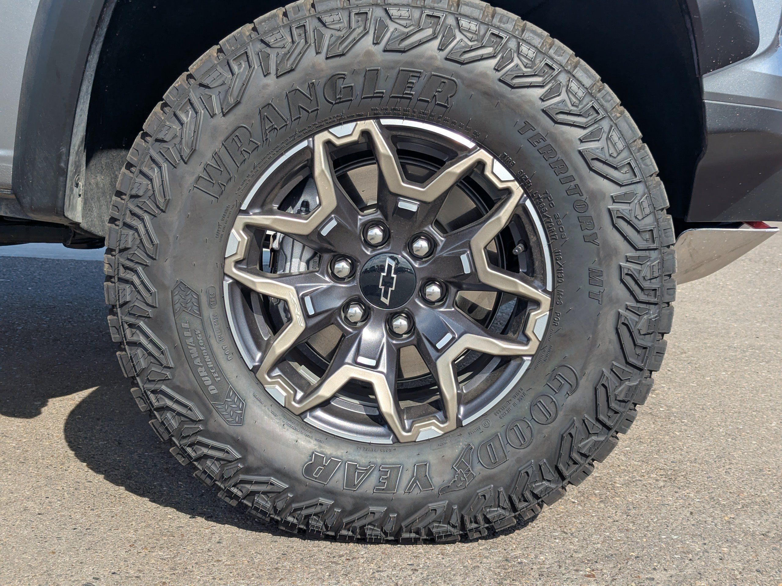 Certified 2026 Chevrolet Colorado ZR2 w/ Technology Package AWD/4WD image 53