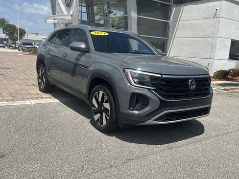 Certified 2024 Volkswagen Atlas Cross Sport SE image 4