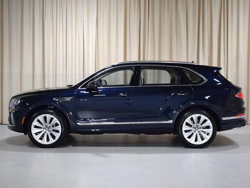 New 2025 Bentley Bentayga image 16