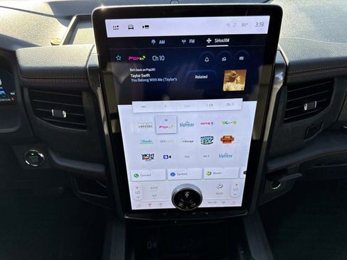 Used 2024 Ford Expedition Max Limited image 26