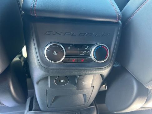 Used 2025 Ford Explorer ST AWD/4WD image 18