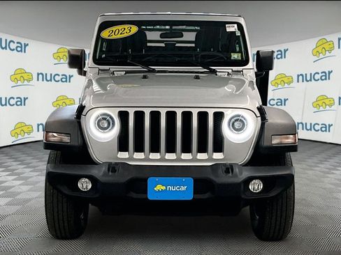 Used 2023 Jeep Wrangler Sport AWD/4WD image 2