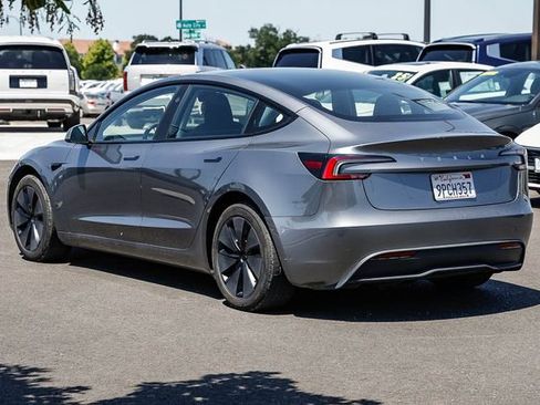 Used 2024 Tesla Model 3 Standard Range RWD image 2
