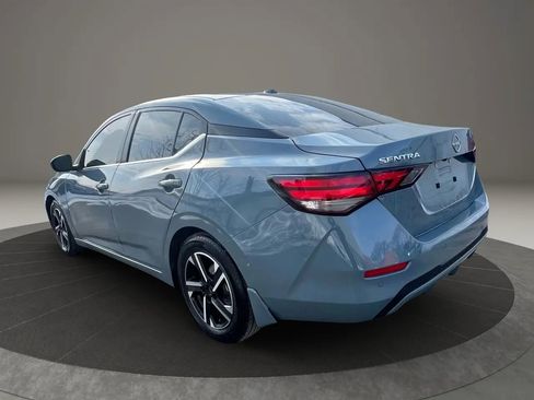 Used 2024 Nissan Sentra SV image 6