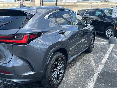Used 2024 Lexus NX 250 FWD w/ Towing Package (2000 Lbs) image 4