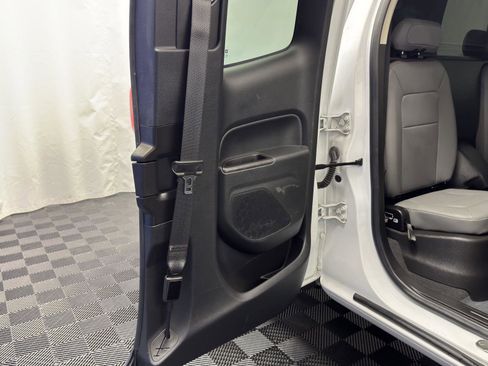 Used 2022 Chevrolet Colorado W/T image 23