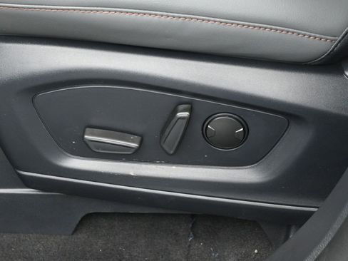 New 2026 Ford Explorer Active RWD image 9