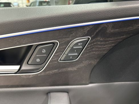 Used 2023 Audi Q8 Premium Plus AWD/4WD image 16