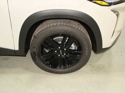 New 2026 Chevrolet Trax ACTIV w/ Driver Confidence Package FWD image 5