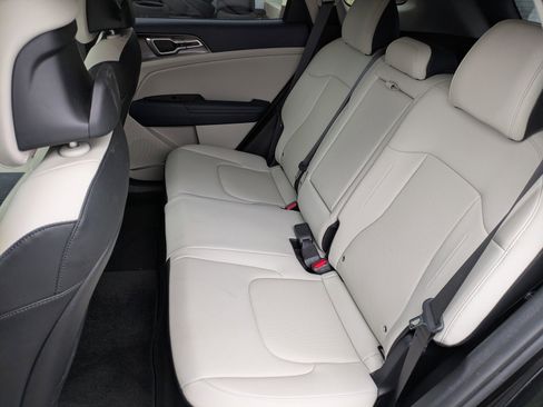 Certified 2023 Kia Sportage EX AWD/4WD image 10