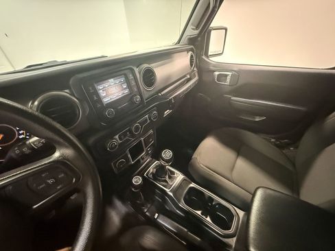 Used 2022 Jeep Wrangler Willys image 78