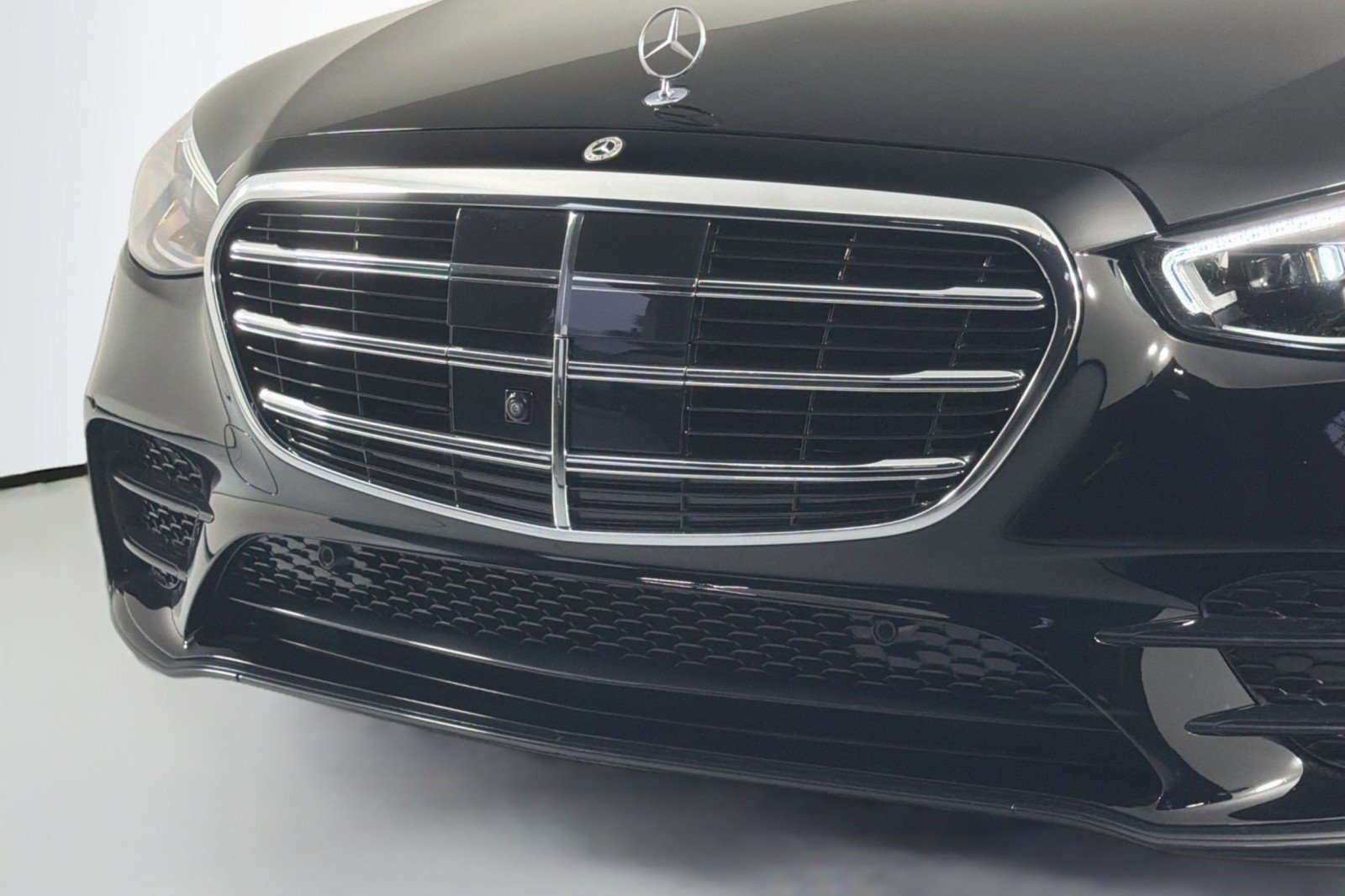 Certified 2022 Mercedes-Benz S 580 4MATIC Sedan image 14