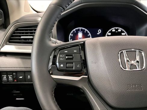 Used 2025 Honda Odyssey EX-L image 12