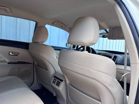 Used 2009 Toyota Venza FWD image 14