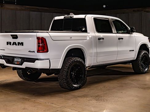 Used 2025 RAM 1500 Limited AWD/4WD image 10