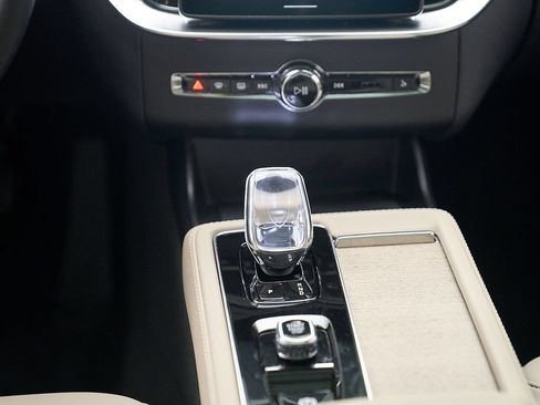 New 2026 Volvo XC90 B5 Plus w/ Protection Package AWD/4WD image 30