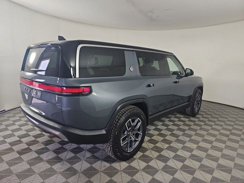 Used 2025 Rivian R1S Adventure image 5