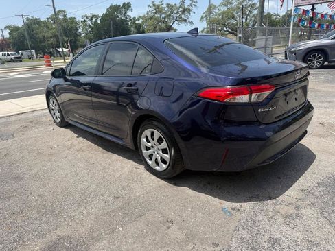 Used 2021 Toyota Corolla LE w/ Carpet Mat Package (TMS) FWD image 6