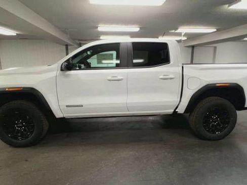 New 2026 GMC Canyon Elevation w/ Convenience Package image 5