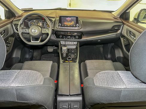 Used 2021 Nissan Rogue SV AWD/4WD image 25