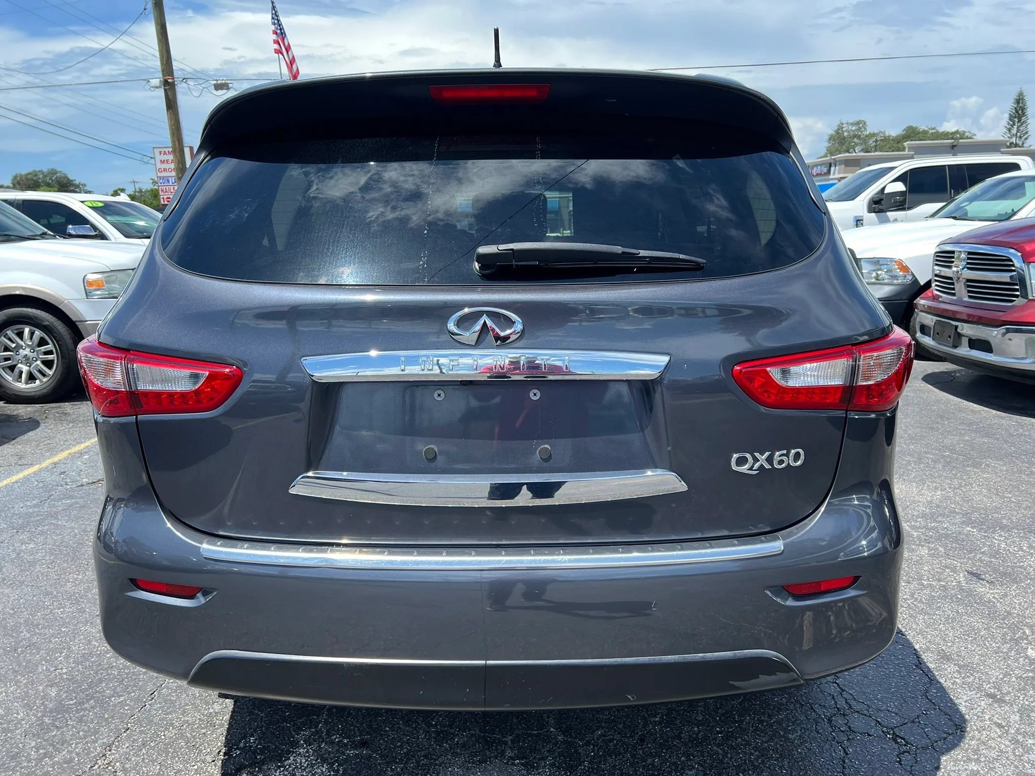 Used 2014 INFINITI QX60 Luxe w/ Premium Package AWD/4WD image 6