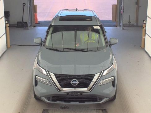 Used 2023 Nissan Rogue SL AWD/4WD image 2