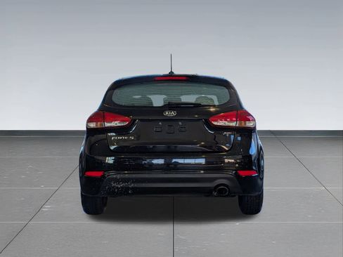 Used 2017 Kia Forte LX image 5