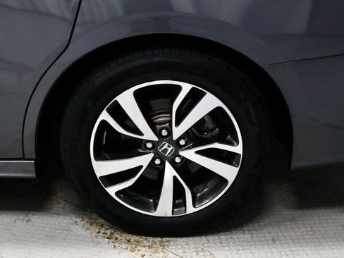 Used 2024 Honda Odyssey Touring image 19