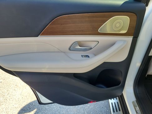 Used 2022 Mercedes-Benz GLE 350 4MATIC image 9