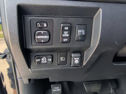 Used 2021 Toyota Tundra SR5 RWD image 15