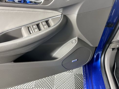 Used 2016 Chevrolet Cruze Premier image 17