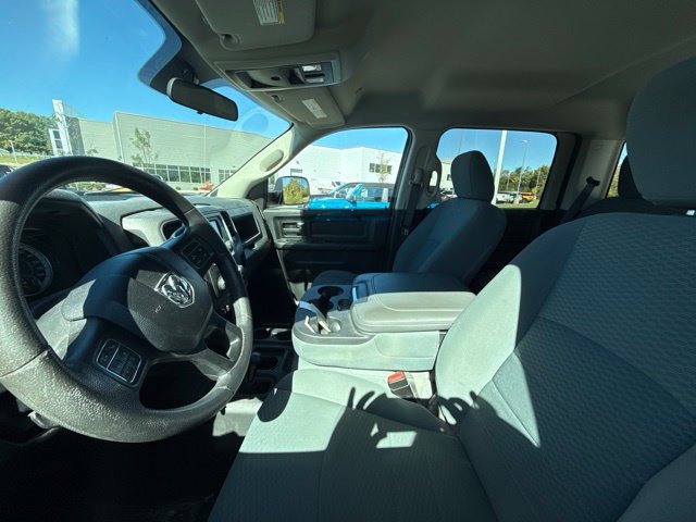 Used 2018 RAM 2500 Tradesman w/ Chrome Appearance Group AWD/4WD image 10