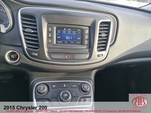 Used 2015 Chrysler 200 Limited w/ Convenience Group FWD image 19