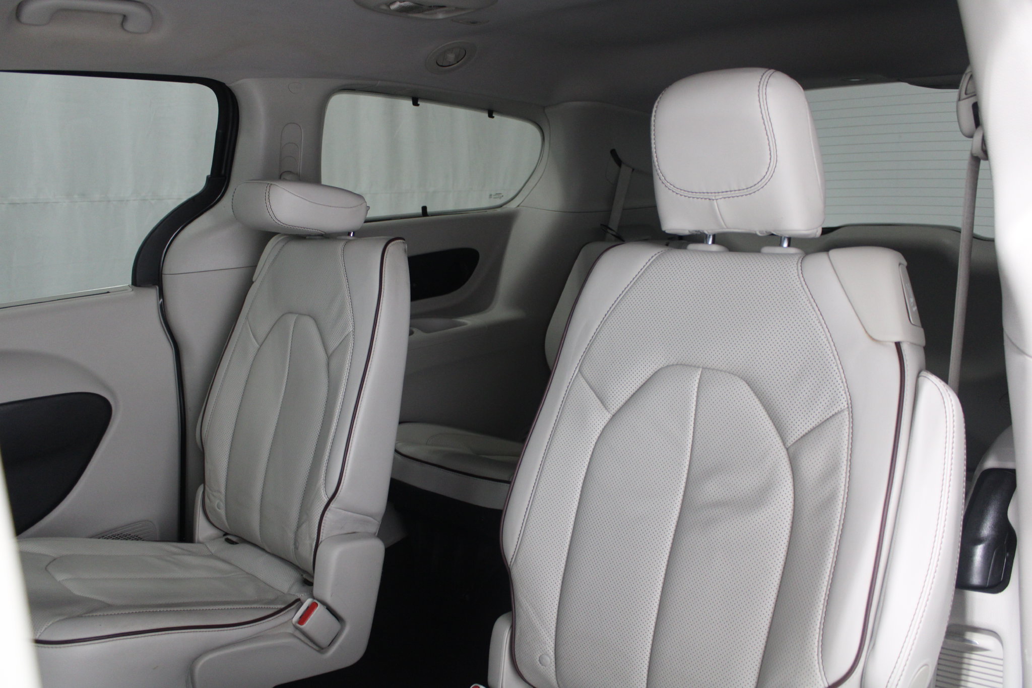 Used 2019 Chrysler Pacifica Limited FWD image 20