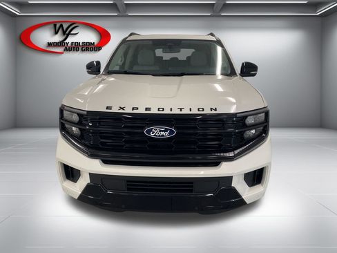 New 2027 Ford Expedition Max Platinum AWD/4WD image 2