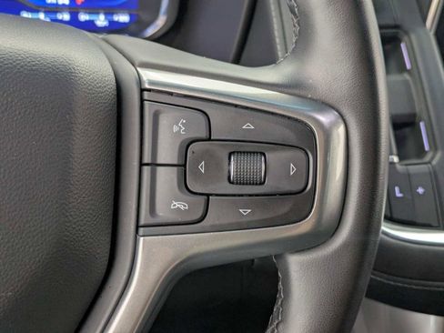 Used 2024 Chevrolet Suburban Z71 image 23