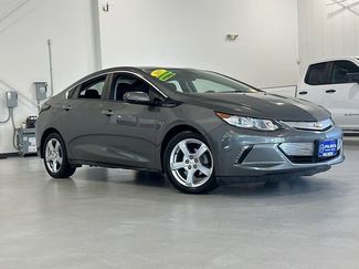 Used 2017 Chevrolet Volt LT w/ Comfort Package video 2
