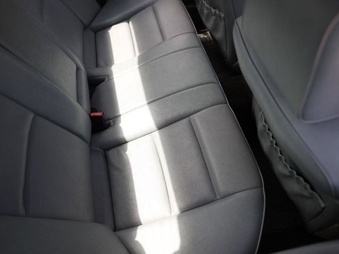 Used 2000 Mercedes-Benz C 280 Sedan image 12