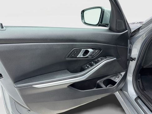 Used 2024 BMW 330i Sedan w/ Convenience Package image 31