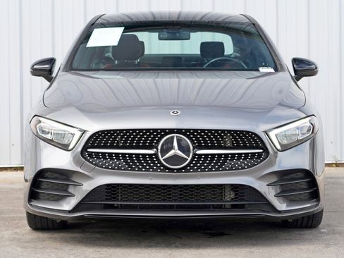 Used 2022 Mercedes-Benz A 220 w/ AMG Line image 6