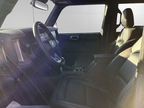 New 2025 Ford Bronco Outer Banks image 9