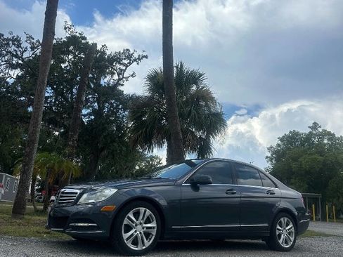 Used 2013 Mercedes-Benz C 300 4MATIC Sedan image 11