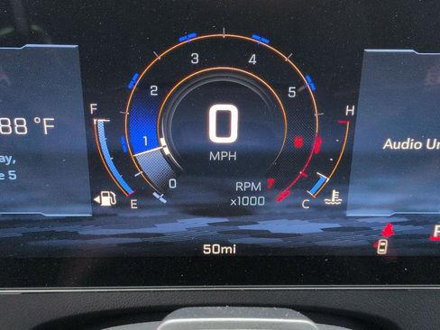 Used 2026 Chevrolet Traverse High Country FWD image 15