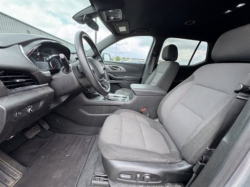 Used 2023 Chevrolet Traverse LT AWD/4WD image 7