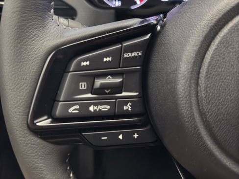 Used 2025 Subaru Forester Premium w/ Convenience Package #1 image 11