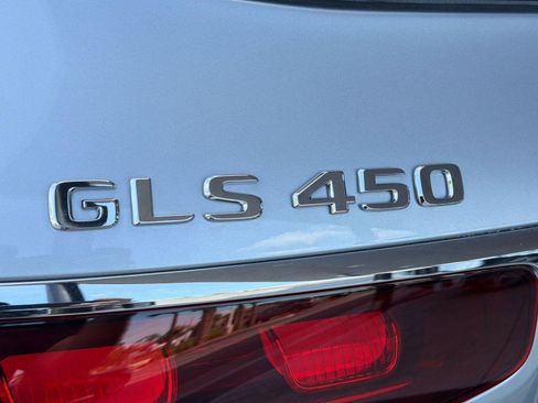 Used 2026 Mercedes-Benz GLS 450 4MATIC image 32