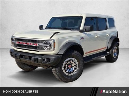 New 2026 Ford Bronco Outer Banks w/ Sasquatch Package AWD/4WD image 1