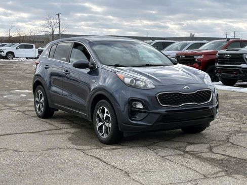 Used 2020 Kia Sportage LX image 6